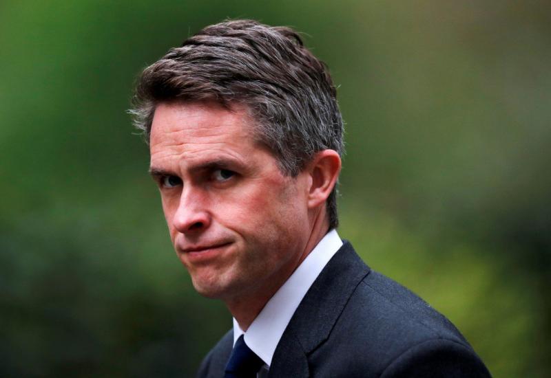Britanija: Ministar obrane otpušten zbog Huaweija
